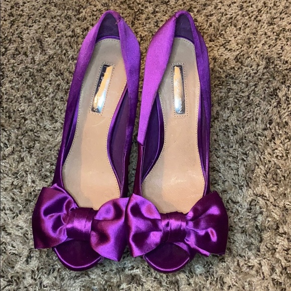 Stunning Satin Purple Platform Pumps - Picture 1 of 6
